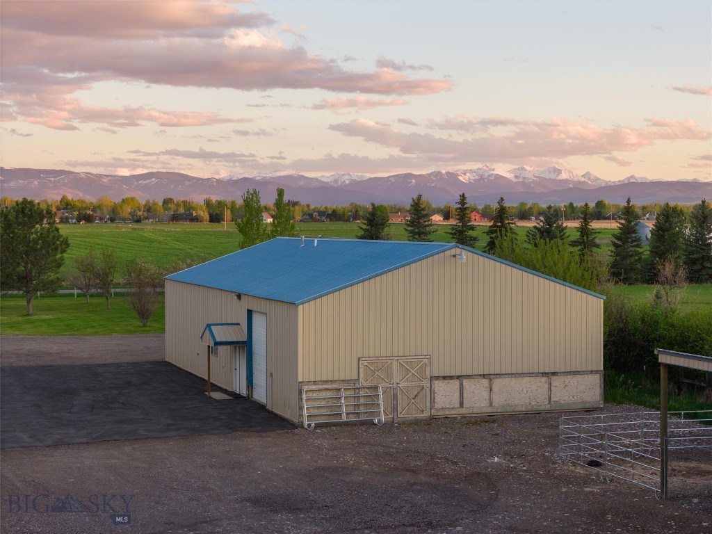 2501 E Cameron Bridge Road, Bozeman MT 59715