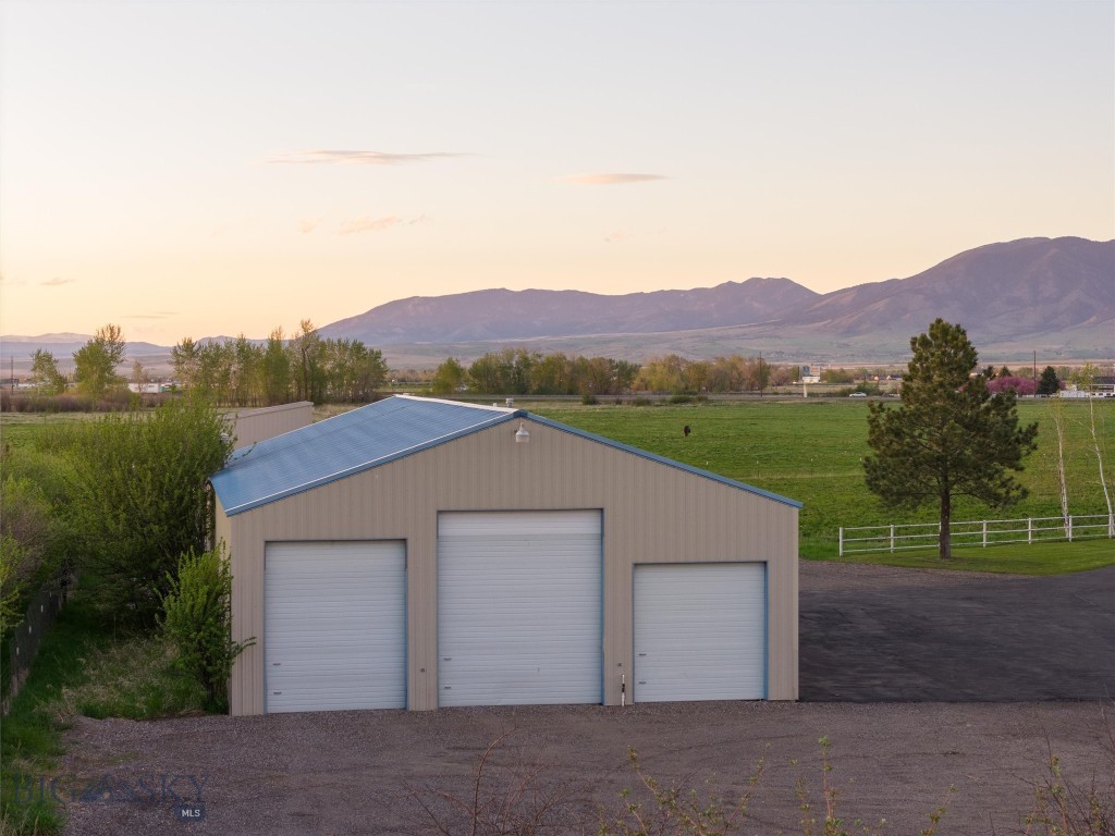 2501 E Cameron Bridge Road, Bozeman MT 59715