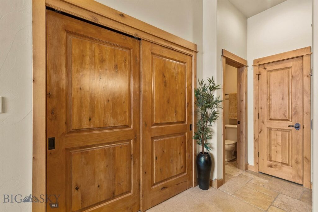 2516 Weeping Rock Lane, Bozeman MT 59715