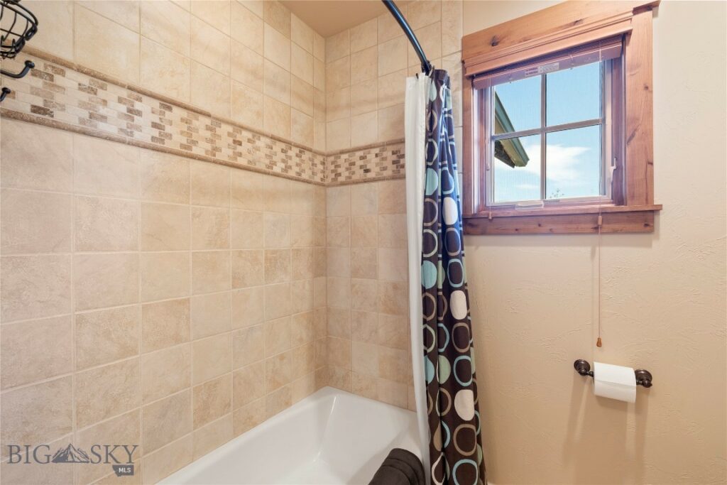 2525 Weeping Rock Lane, Bozeman MT 59715