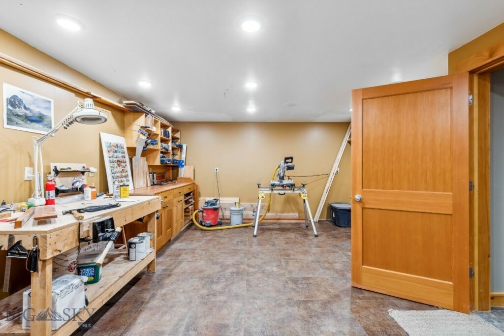 2594 Star Ridge Road, Bozeman MT 59715