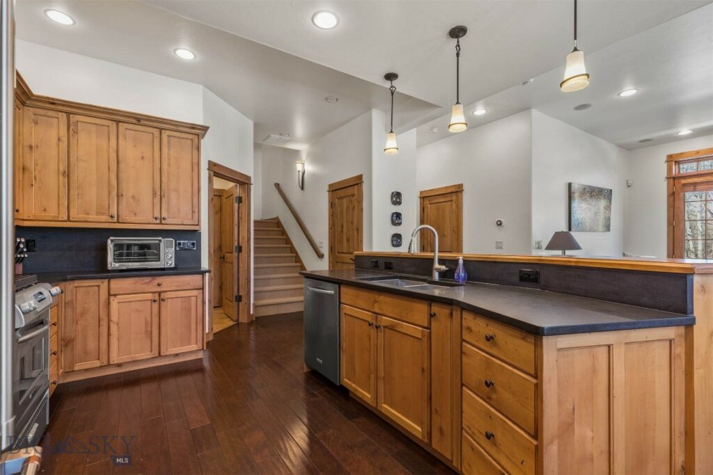 2599 Weeping Rock Lane, Bozeman MT 59715
