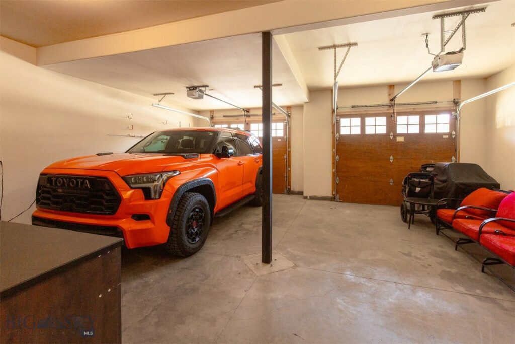 2599 Weeping Rock Lane, Bozeman MT 59715