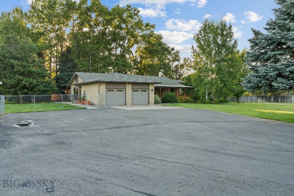 26 Big Chief Trail, Bozeman MT 59718