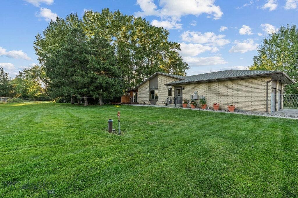 26 Big Chief Trail, Bozeman MT 59718