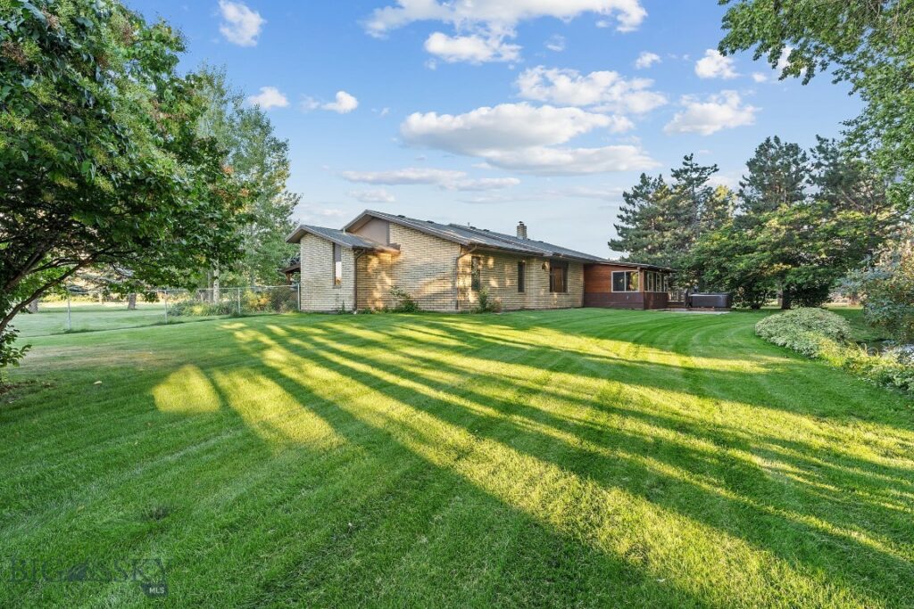 26 Big Chief Trail, Bozeman MT 59718