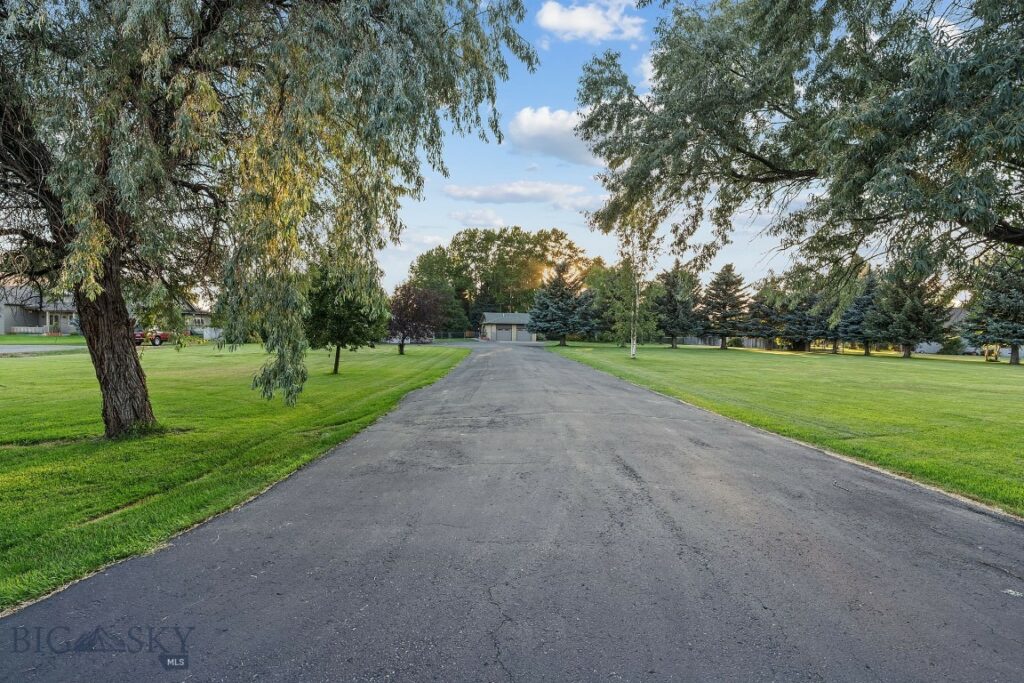 26 Big Chief Trail, Bozeman MT 59718