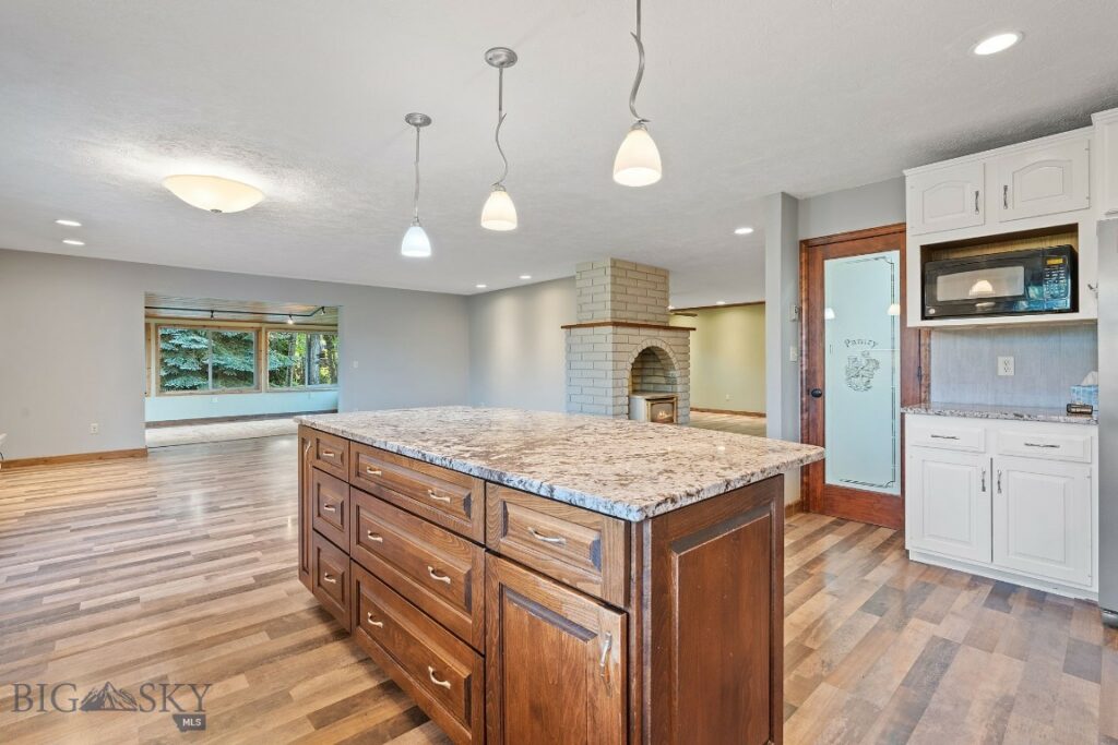 26 Big Chief Trail, Bozeman MT 59718