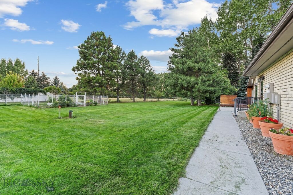 26 Big Chief Trail, Bozeman MT 59718