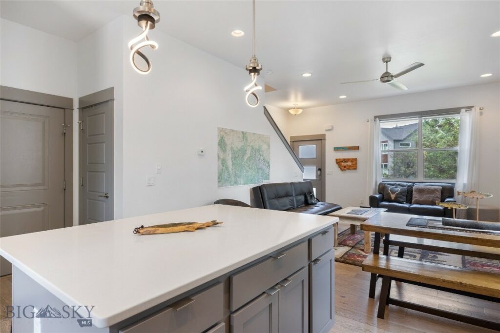 26 Locomotive Loop, Bozeman MT 59718