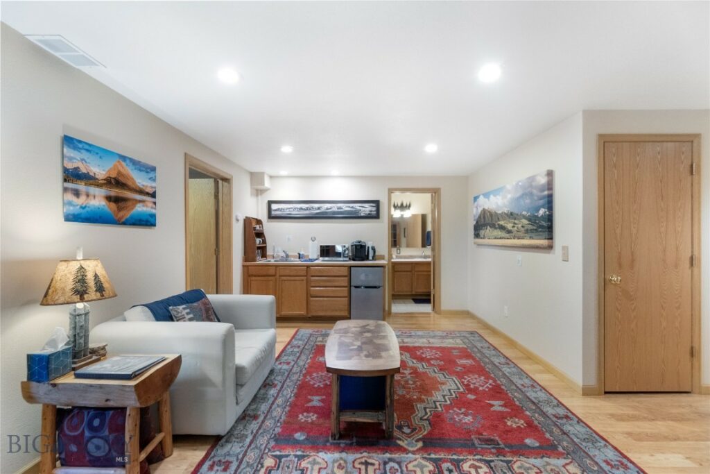 260 Painted Hills Road, Bozeman MT 59715