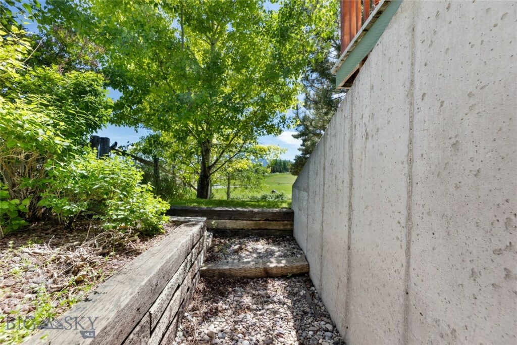 260 Painted Hills Road, Bozeman MT 59715