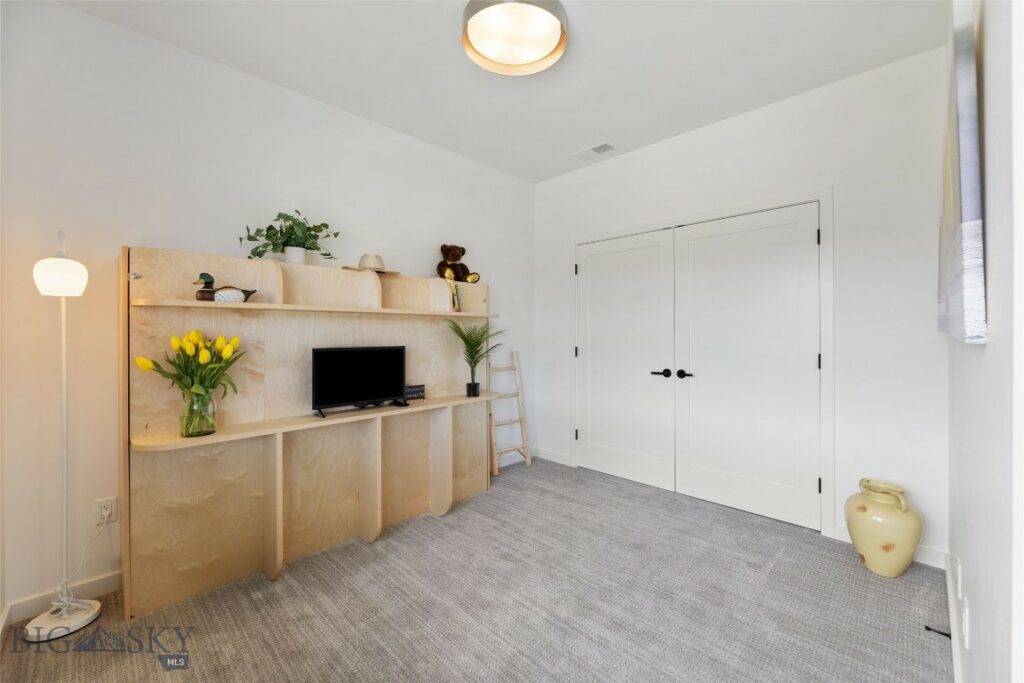 2725 W Graf Street, Bozeman MT 59718