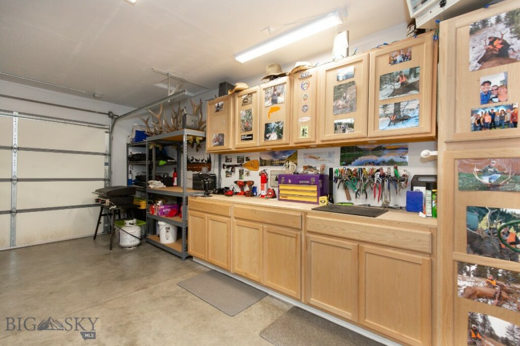 28 American Eagle Drive, Bozeman MT 59718