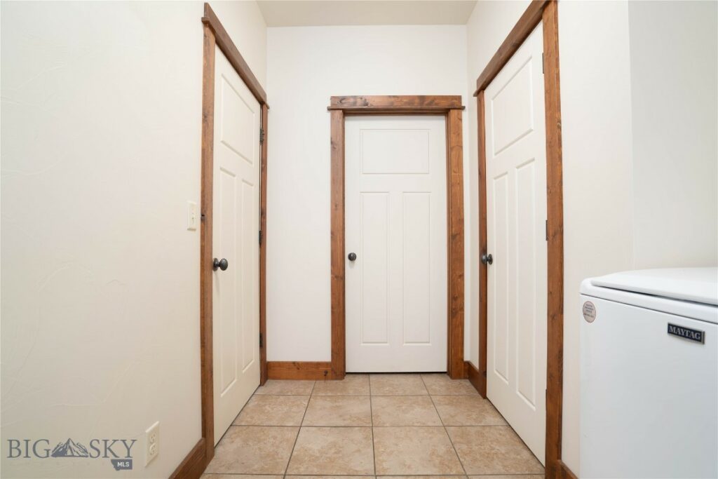 2839 Blackbird Drive, Bozeman MT 59718