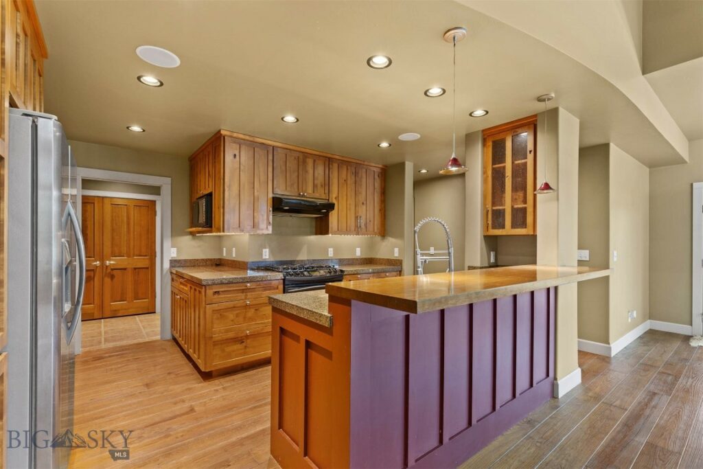 284 Annie Glade, Bozeman MT 59718