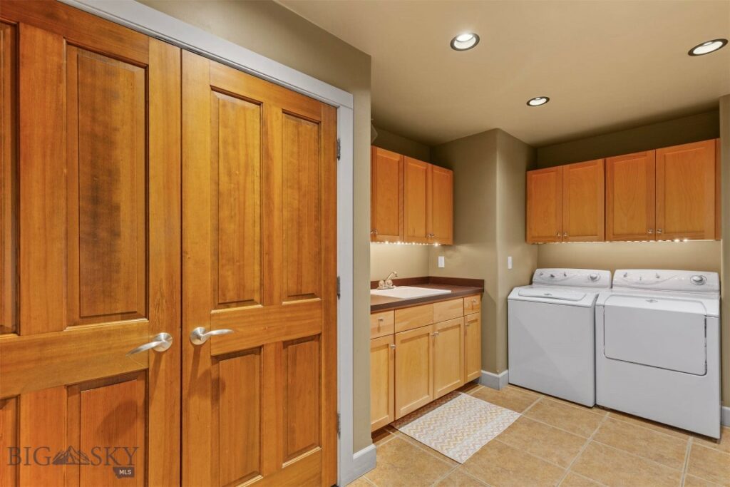 284 Annie Glade, Bozeman MT 59718