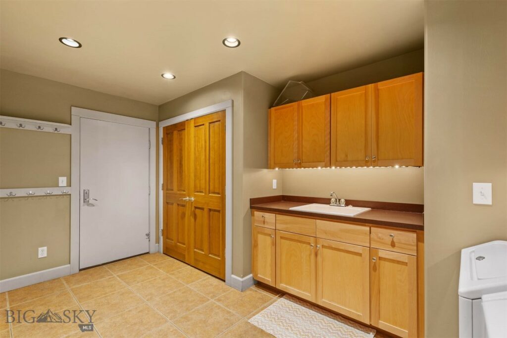 284 Annie Glade, Bozeman MT 59718