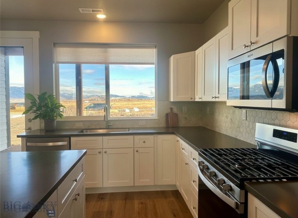 29 N Reliance Ave, Bozeman MT 59718