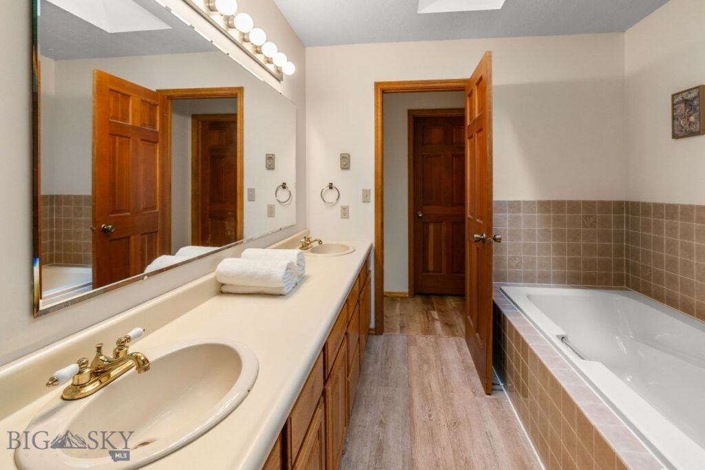 29 Hoffman Drive, Bozeman MT 59715