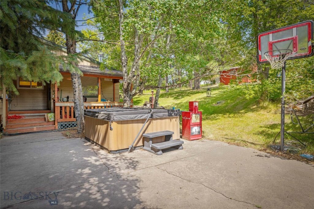 2934 Sourdough, Bozeman MT 59715