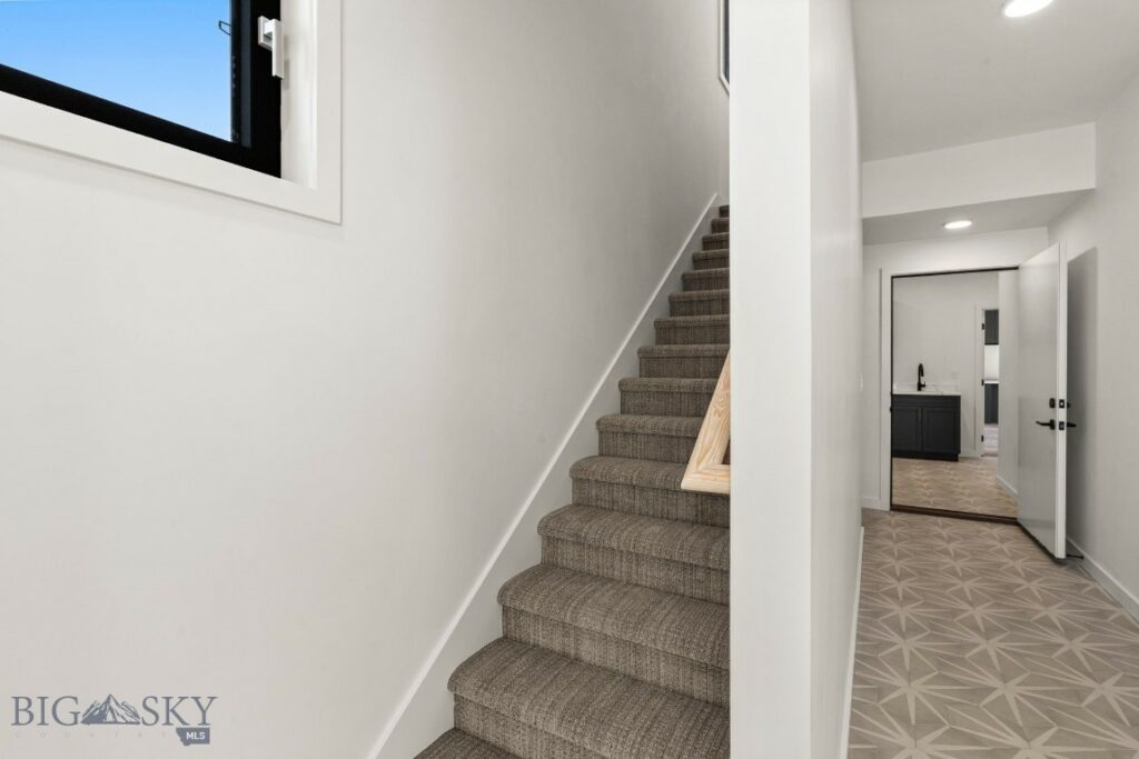 2939 S 30th Avenue, Bozeman MT 59718