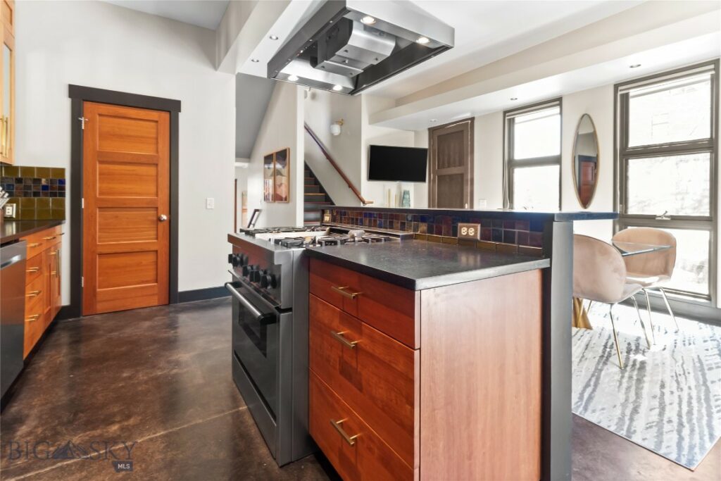 301 N Black, Bozeman MT 59715