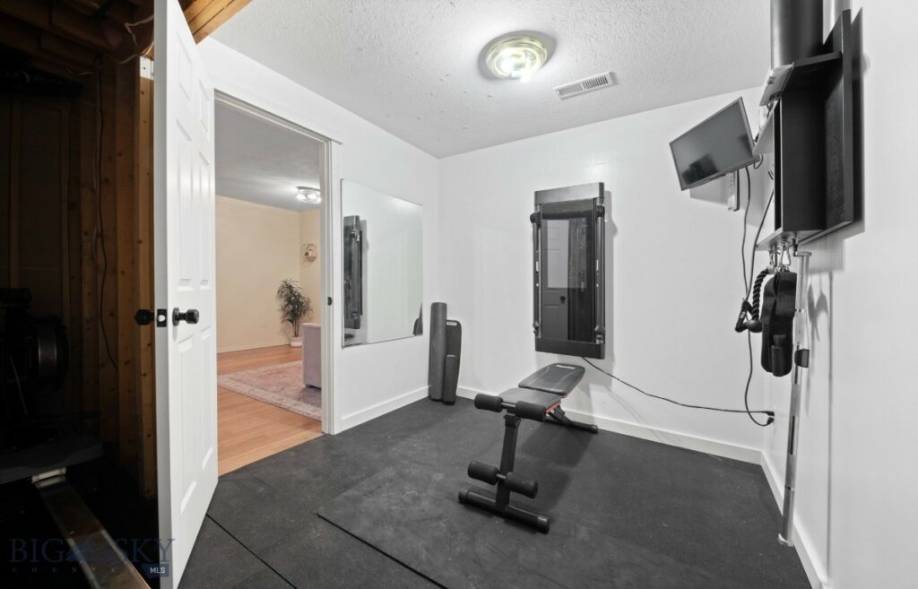 3015 Branding Iron Road, Bozeman MT 59715