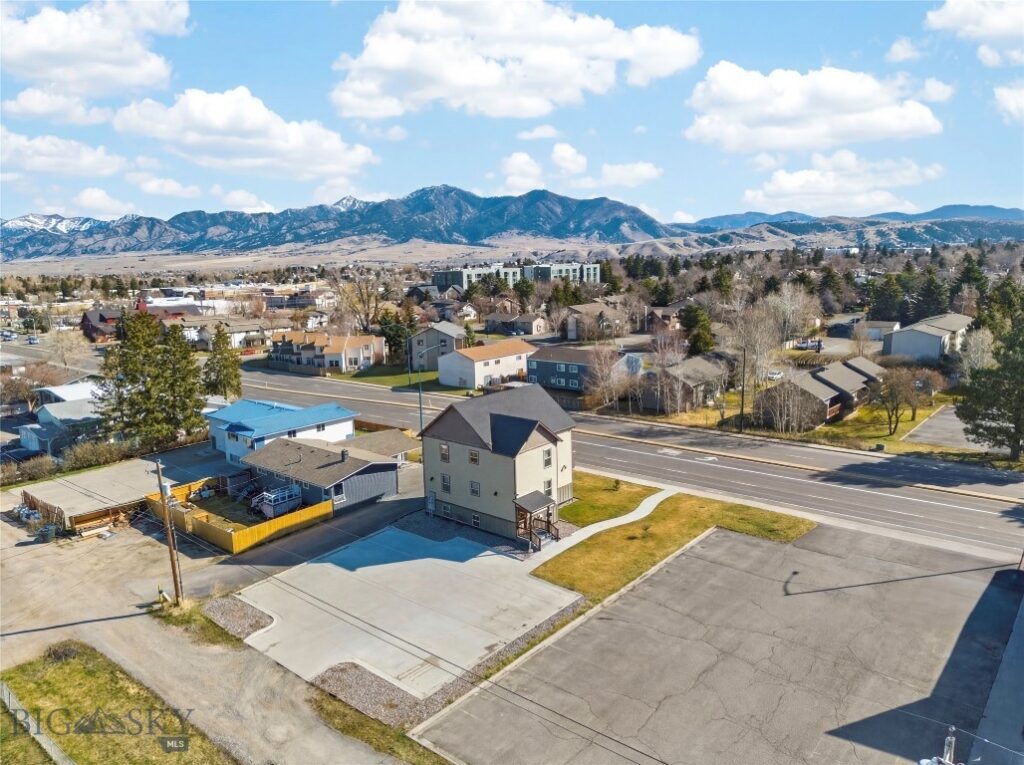 303 S 19th Avenue, Bozeman MT 59718