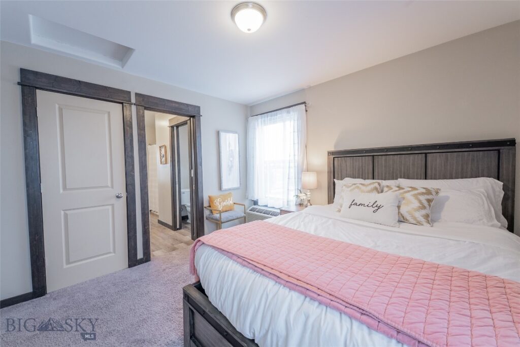 303 S 19th Avenue, Bozeman MT 59718