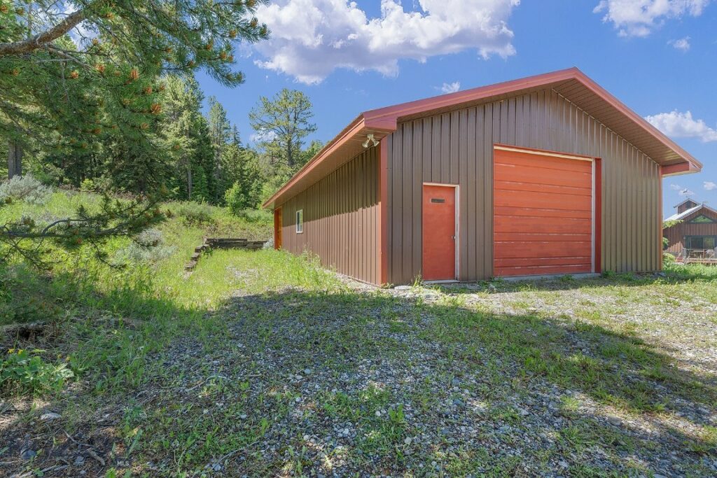 3030 Woodchuck Road, Bozeman MT 59715