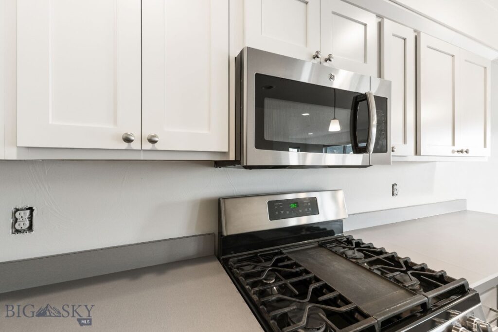 3035 Breeze Lane, Bozeman MT 59718