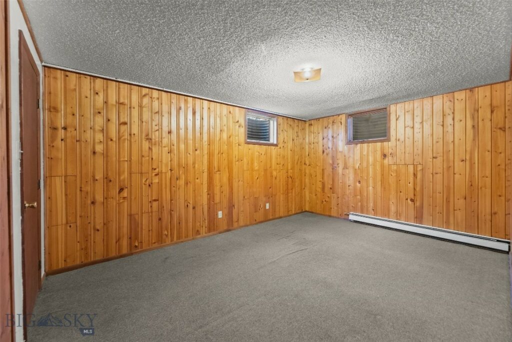 305 S 14th Avenue, Bozeman MT 59715