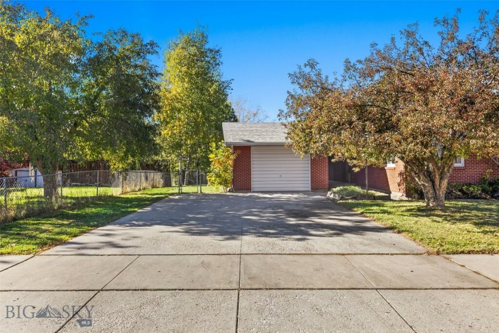 305 S 14th Avenue, Bozeman MT 59715