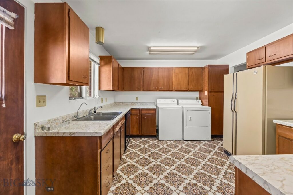 305 S 14th Avenue, Bozeman MT 59715