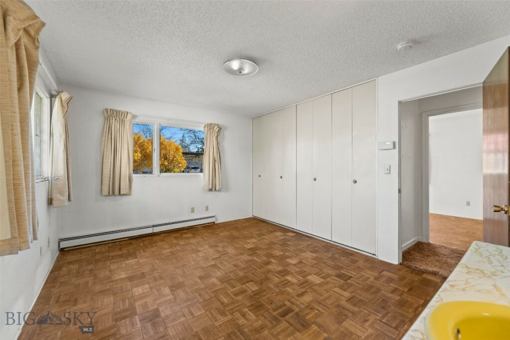 305 S 14th Avenue, Bozeman MT 59715