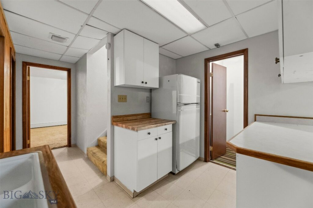 305 S 14th Avenue, Bozeman MT 59715