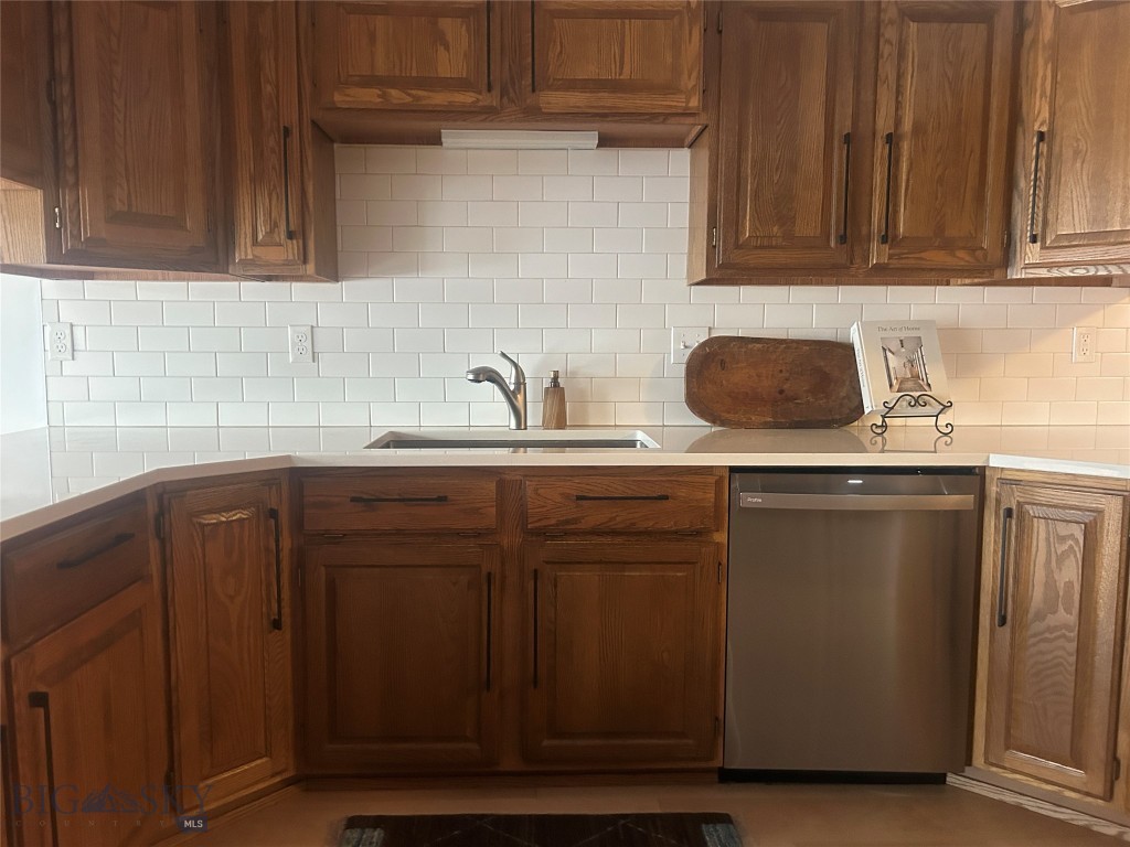 31 Hoffman Drive, Bozeman MT 59715