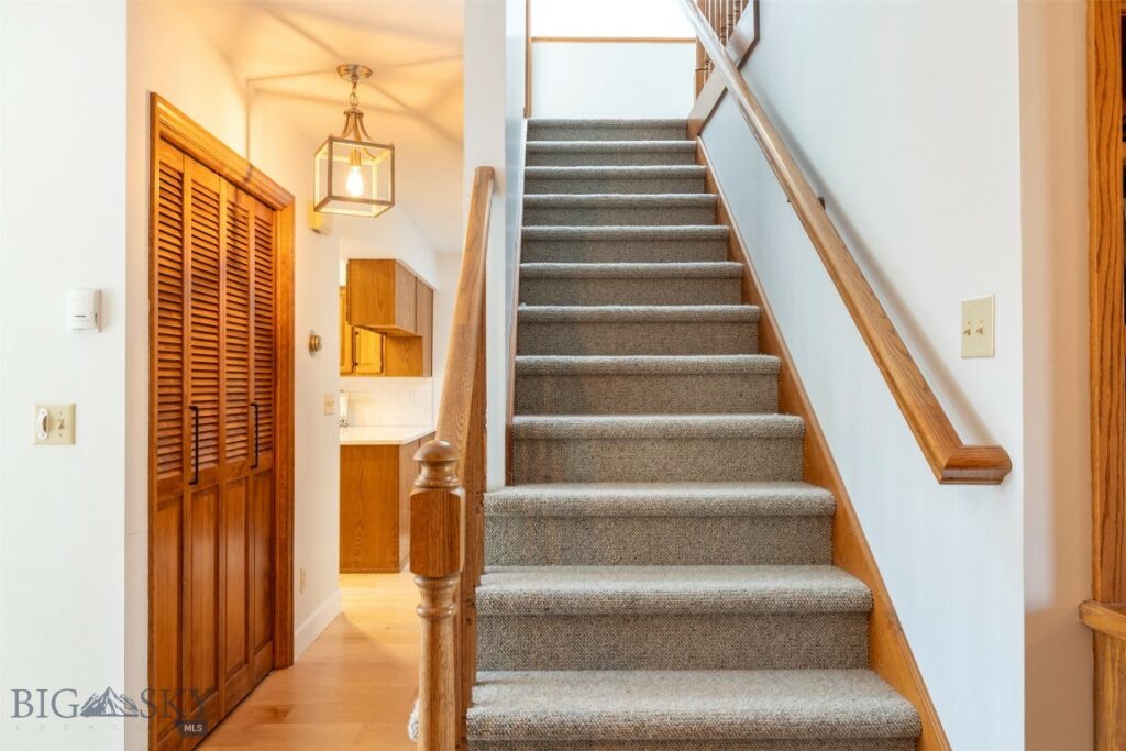 31 Hoffman Drive, Bozeman MT 59715