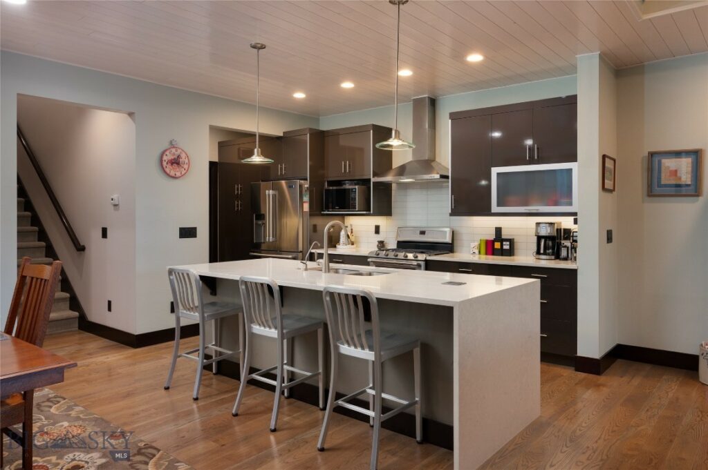 3165 Summer View Lane, Bozeman MT 59715