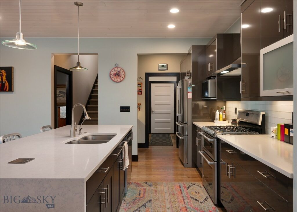 3165 Summer View Lane, Bozeman MT 59715