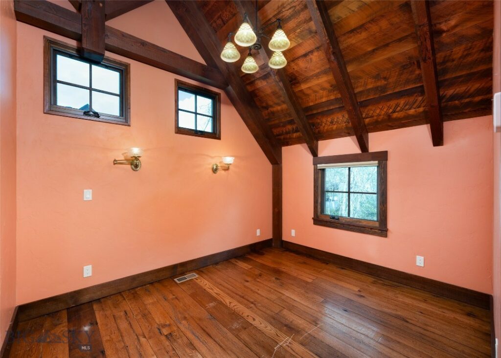 319 S 3rd Avenue, Bozeman MT 59715
