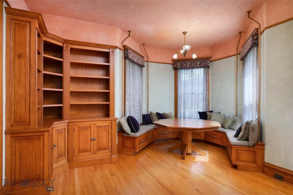 319 S 3rd Avenue, Bozeman MT 59715