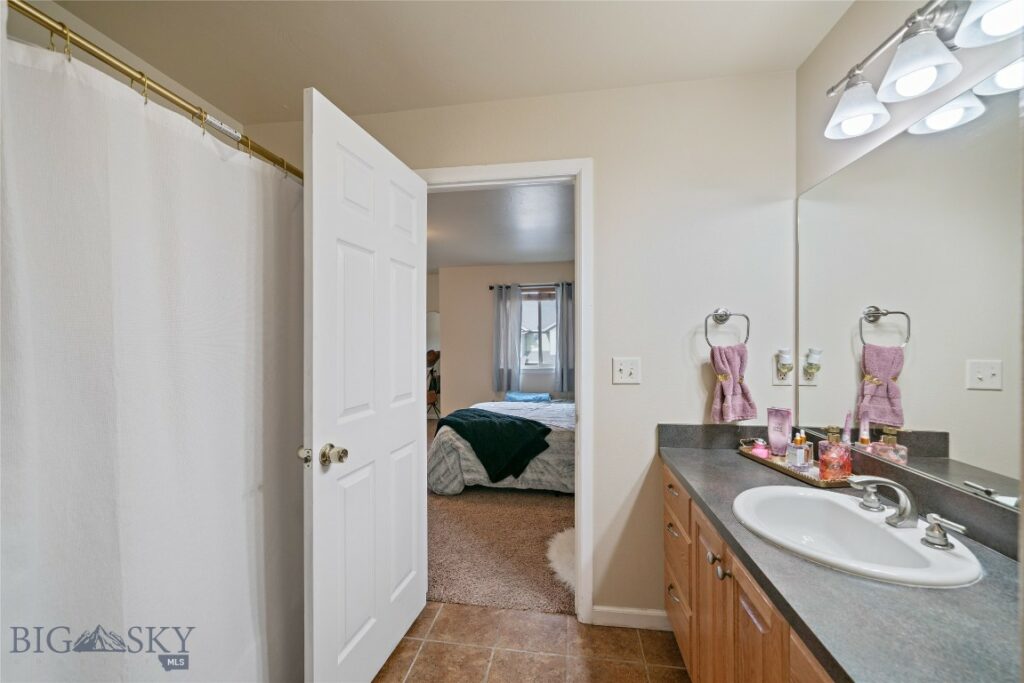 3206 Warbler Way, Bozeman MT 59718