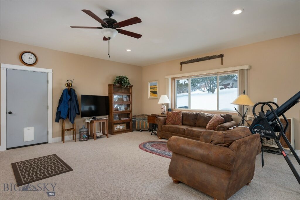 3227 Shooting Star Lane, Bozeman MT 59715