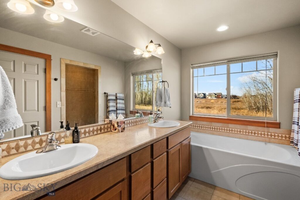 3263 Annie, Bozeman MT 59718