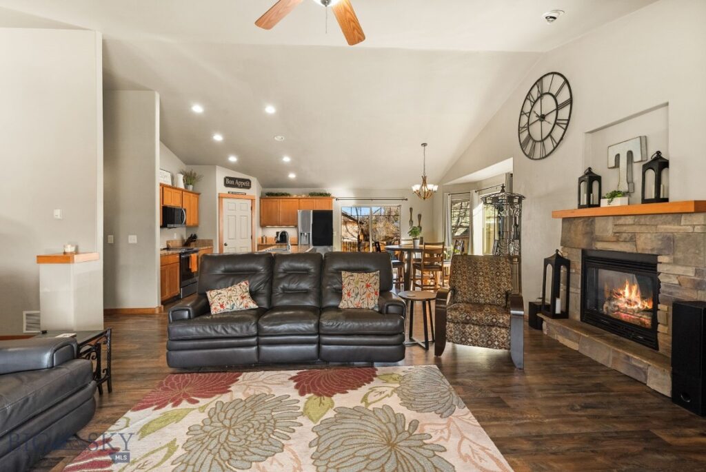 3263 Annie, Bozeman MT 59718