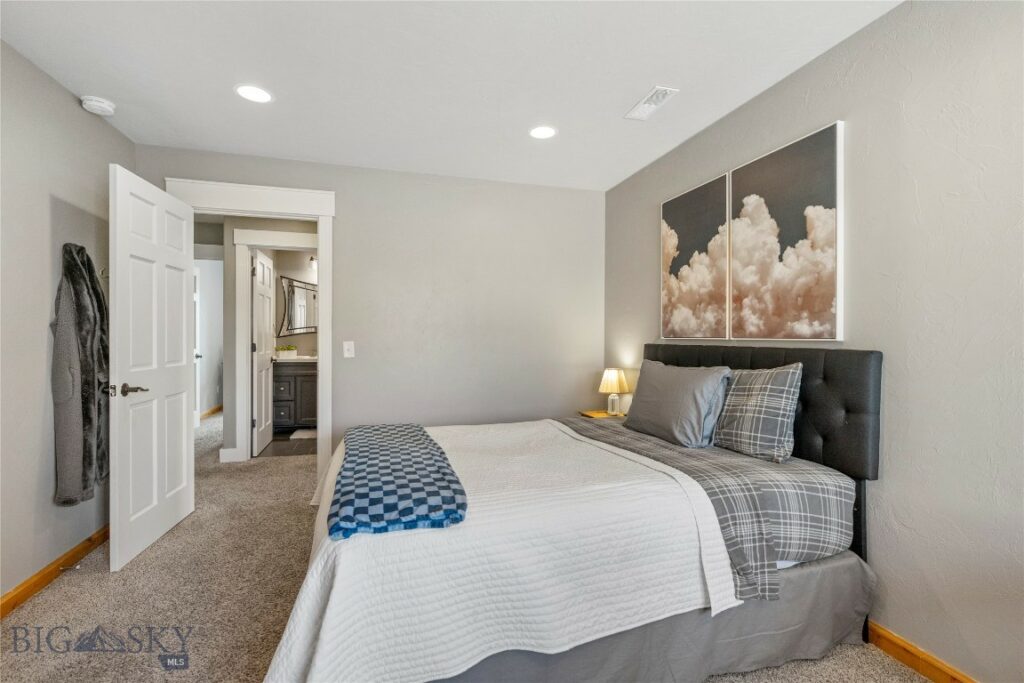 3277 Summerset Drive, Bozeman MT 59715
