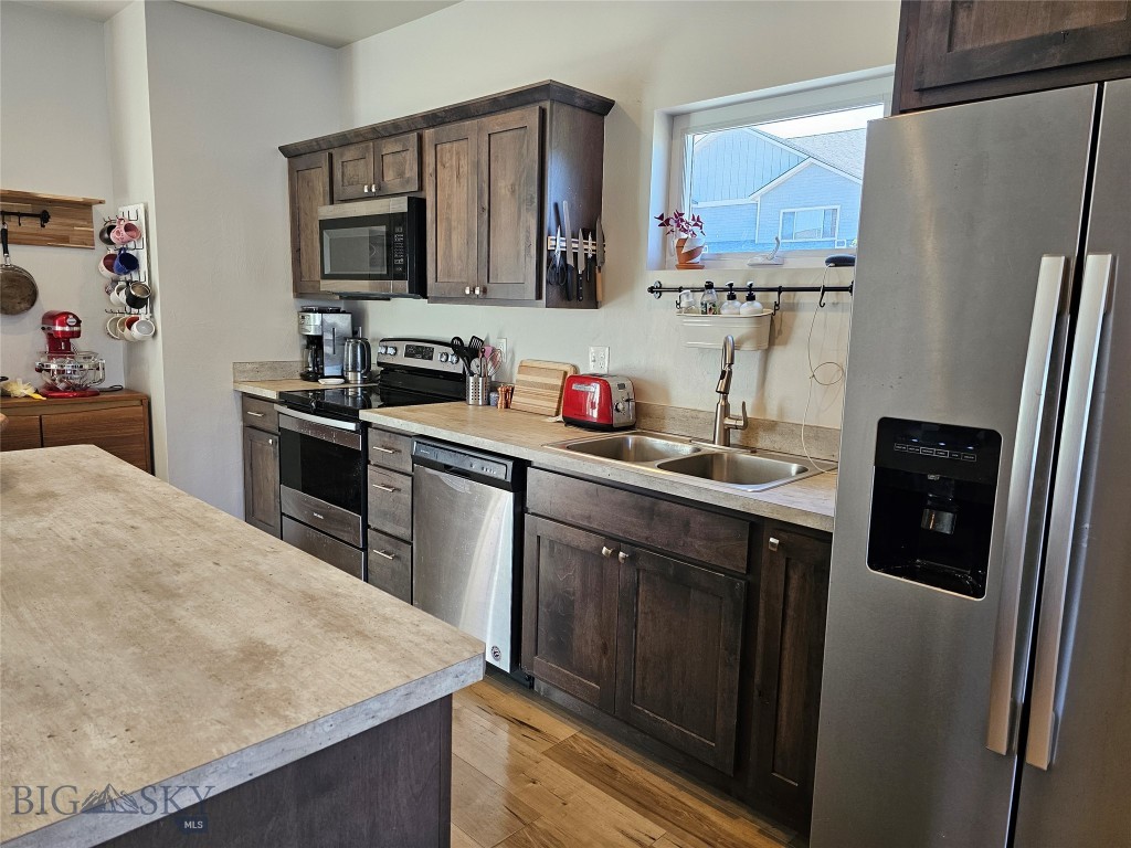 3290 Breeze Lane, Bozeman MT 59718