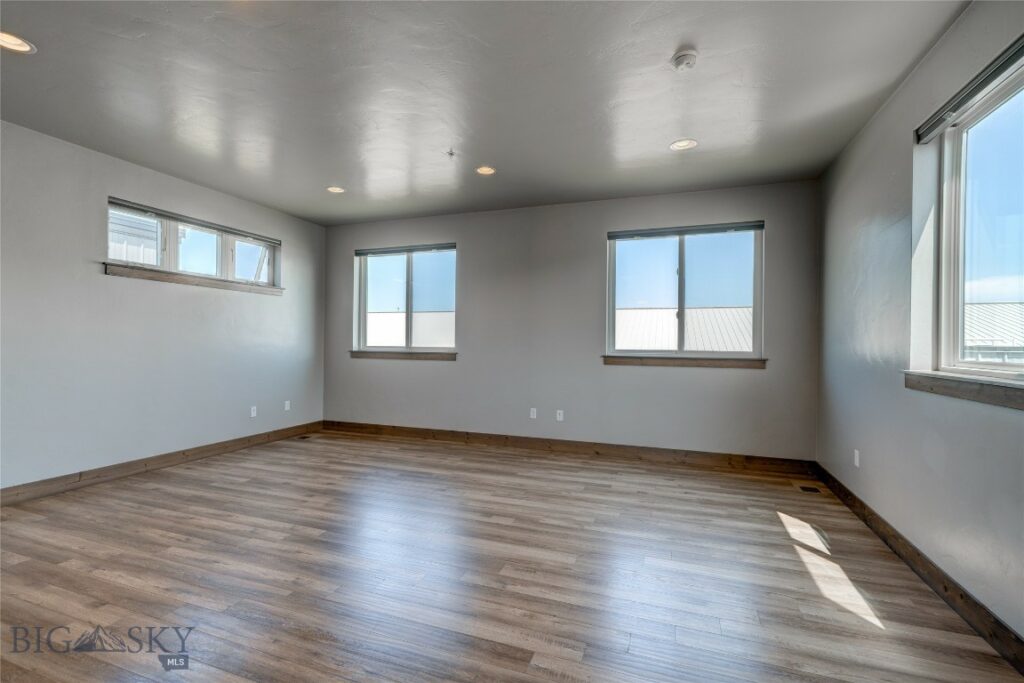 33 Intrepid Drive, Bozeman MT 59718